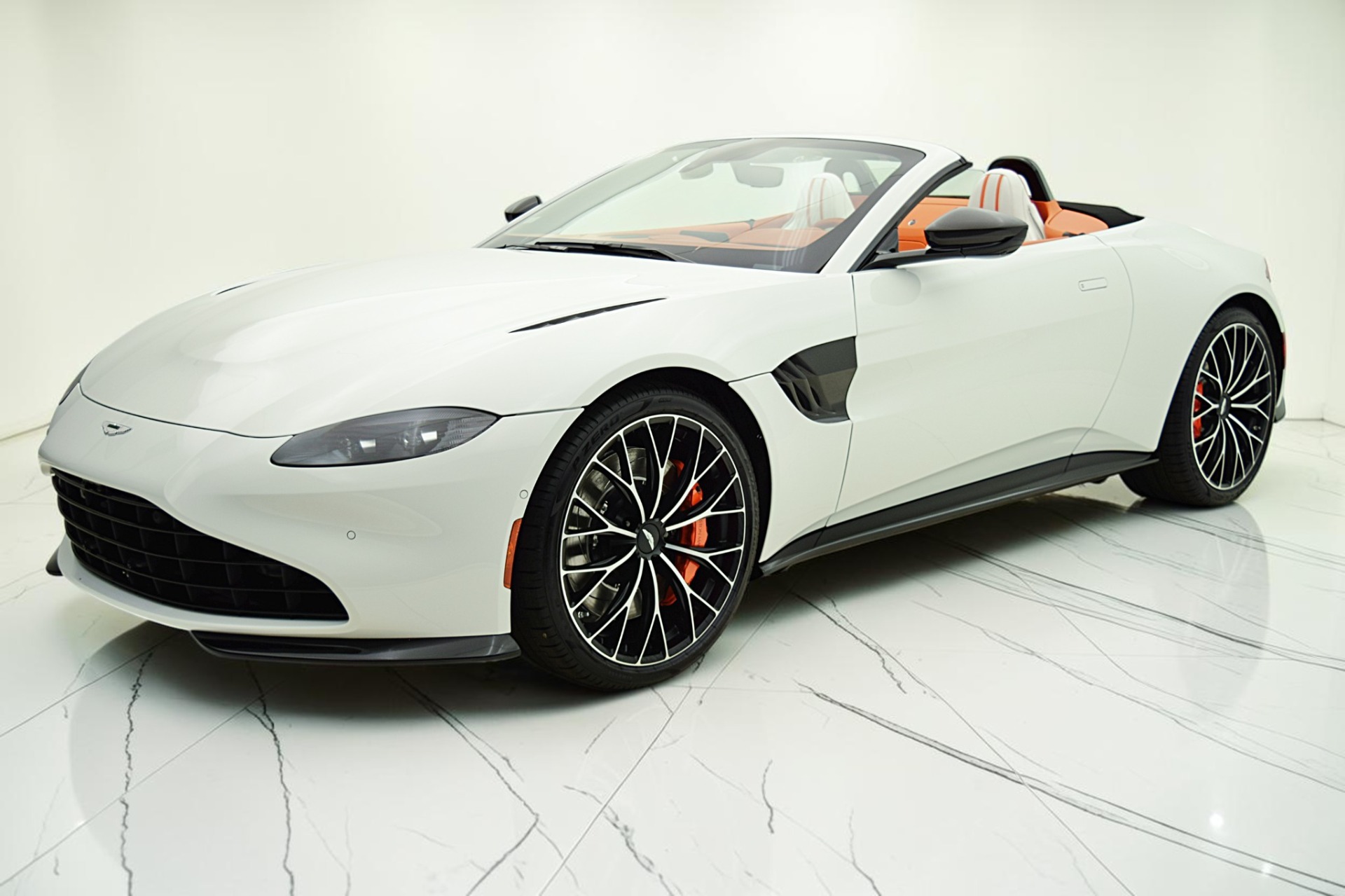aston martin vantage 2023 SCFSMGBW1PGP08512 image aston martin vantage 2023 SCFSMGBW1PGP08512 image